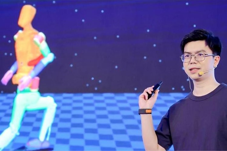 天才少年稚晖君米兰网站机器人走路进场！AI模型做大脑，目标售价20万以内